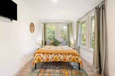 2015 Windsor Avenue, Waco, TX 76708 - Photo 17