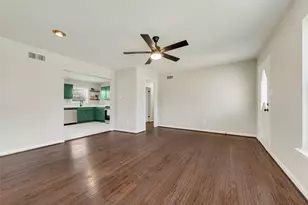 1502 Betsy Ln, Irving, TX 75061 - Photo 5