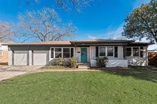 1502 Betsy Ln, Irving, TX 75061 - Photo 1