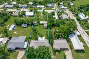 227 N 9th St, Jacksboro, TX 76458 - Photo 13