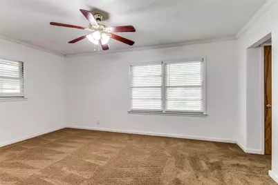 227 N 9th Street, Jacksboro, TX 76458 - Photo 11