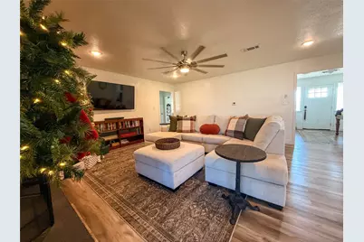 1033 Royal Lane, Graham, TX 76450 - Photo 9