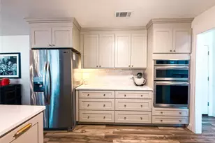 1033 Royal Ln, Graham, TX 76450 - Photo 7