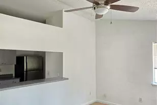 906 High Country Dr, Garland, TX 75041 - Photo 3