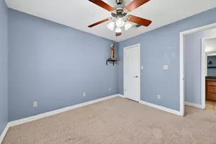 702 Madison Pl, Sherman, TX 75092 - Photo 23