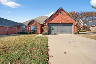 702 Madison Pl, Sherman, TX 75092 - Photo 1