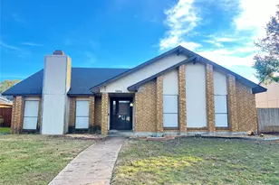 1304 Creekwood Ct, Allen, TX 75002 - Photo 1