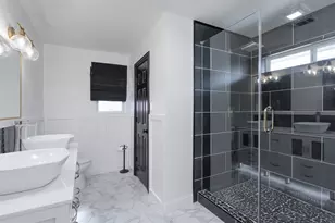 1913 E Branch Hollow Dr, Carrollton, TX 75007 - Photo 21