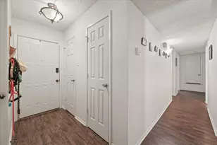 2917 Highgate Ln, Bedford, TX 76021 - Photo 5