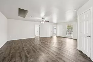 320 Edgewood St, Krum, TX 76249 - Photo 7