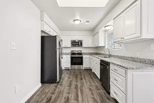 320 Edgewood St, Krum, TX 76249 - Photo 11