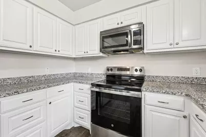 320 Edgewood Street, Krum, TX 76249 - Photo 13