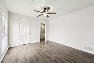 320 Edgewood St, Krum, TX 76249 - Photo 15