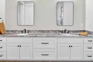 2716 River Path Ct, Burleson, TX 76028 - Photo 21