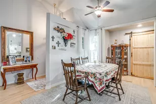 1108 Windy Meadows Dr, Burleson, TX 76028 - Photo 15