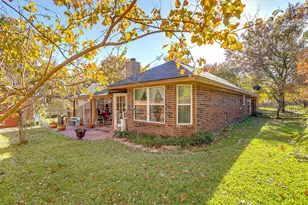 1108 Windy Meadows Dr, Burleson, TX 76028 - Photo 37