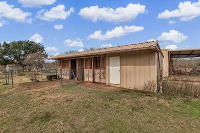 510 Old Sawmill Road, Axtell, TX 76624 - Photo 29