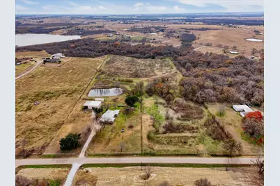 510 Old Sawmill Road, Axtell, TX 76624 - Photo 33