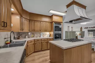 510 Old Sawmill Rd, Axtell, TX 76624 - Photo 17