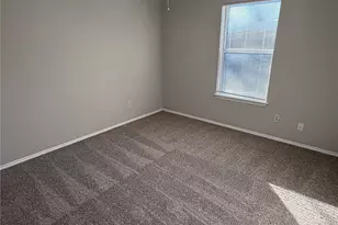 322 Moss Hill Dr, Arlington, TX 76018 - Photo 13