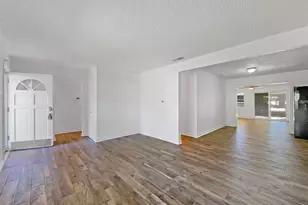 1716 Sylvan Dr, Arlington, TX 76012 - Photo 3