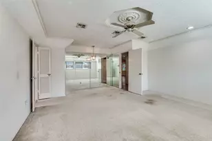 4017 Emerald Oaks Dr, Haltom City, TX 76117 - Photo 15