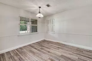 4017 Emerald Oaks Dr, Haltom City, TX 76117 - Photo 19