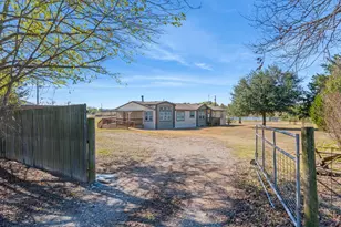 289 Pvt Rd 8303, Ben Wheeler, TX 75754 - Photo 9