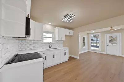 2527 Alaska Avenue, Dallas, TX 75216 - Photo 9