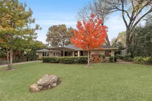 10035 Woodgrove Dr, Dallas, TX 75218 - Photo 1
