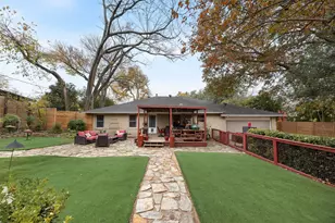 10035 Woodgrove Dr, Dallas, TX 75218 - Photo 27