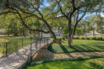 1340 Autumn Oaks Circle, China Spring, TX 76633 - Photo 31