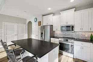 3404 Zanzibar Ct, Granbury, TX 76048 - Photo 13