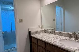 1915 Longmeadow Dr, Arlington, TX 76015 - Photo 13