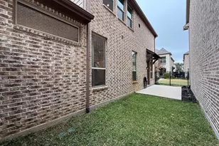 456 Renaissance Ln, Irving, TX 75060 - Photo 25