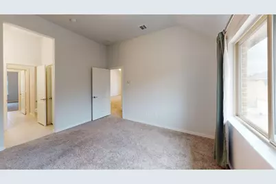 456 Renaissance Lane, Irving, TX 75060 - Photo 9