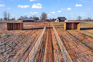 1390 Poe Prairie Rd, Millsap, TX 76066 - Photo 29