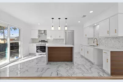 1003 Bellflower Court, Carrollton, TX 75007 - Photo 3