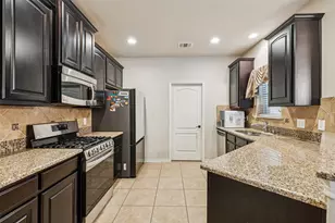 4245 Comanche Dr, Carrollton, TX 75010 - Photo 9