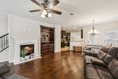 4245 Comanche Drive, Carrollton, TX 75010 - Photo 5