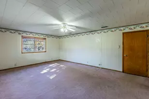 615 E Jacinto St, Groesbeck, TX 76642 - Photo 11