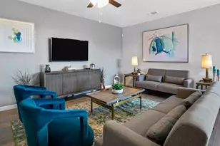 200 Affirmed Ct, Granbury, TX 76049 - Photo 9