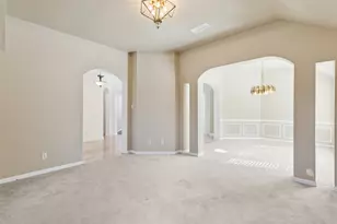 600 Quick Silver Dr, DeSoto, TX 75115 - Photo 5