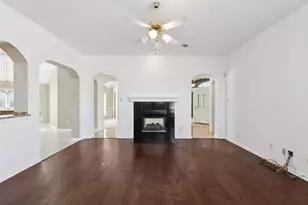 600 Quick Silver Dr, DeSoto, TX 75115 - Photo 13