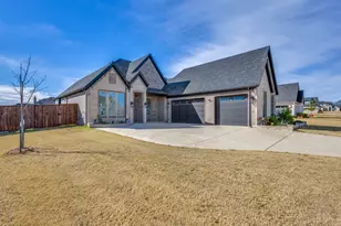 117 Chisolm Trl, Pottsboro, TX 75076 - Photo 3