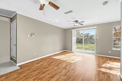 1410 Mohawk Drive, Arlington, TX 76012 - Photo 9