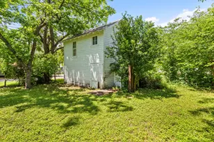 801-803 N Harrison St, West, TX 76691 - Photo 13