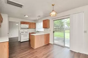 17210 Colony Creek Dr, Spring, TX 77379 - Photo 9