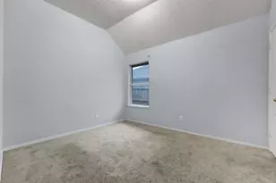 4507 Stones River Rd, Grand Prairie, TX 75052 - Photo 9