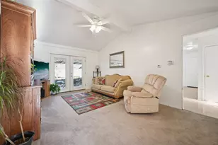 1021 Pleasant Valley Rd, Garland, TX 75040 - Photo 7